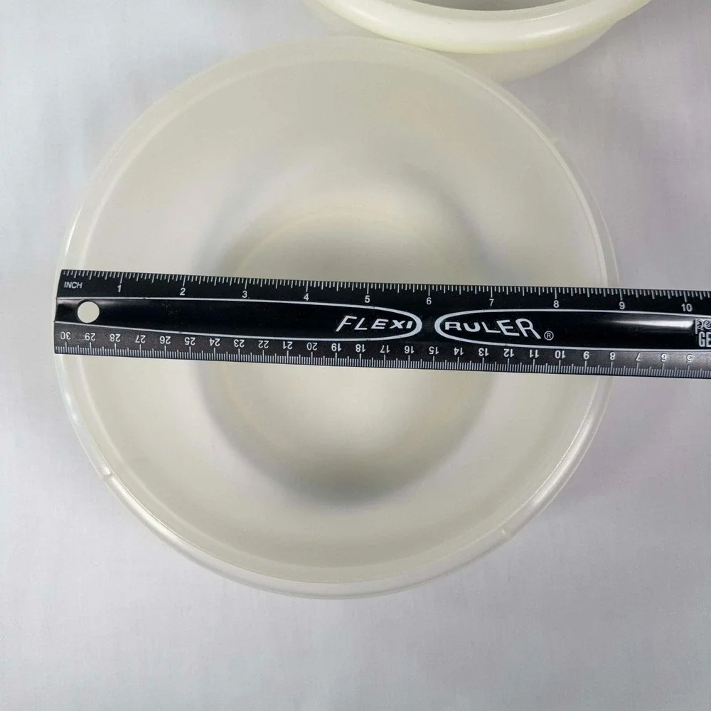 Vintage Tupperware Bowl Set Lot of 2 Bowls Lids 272-4 272-13 230-16 230-26
